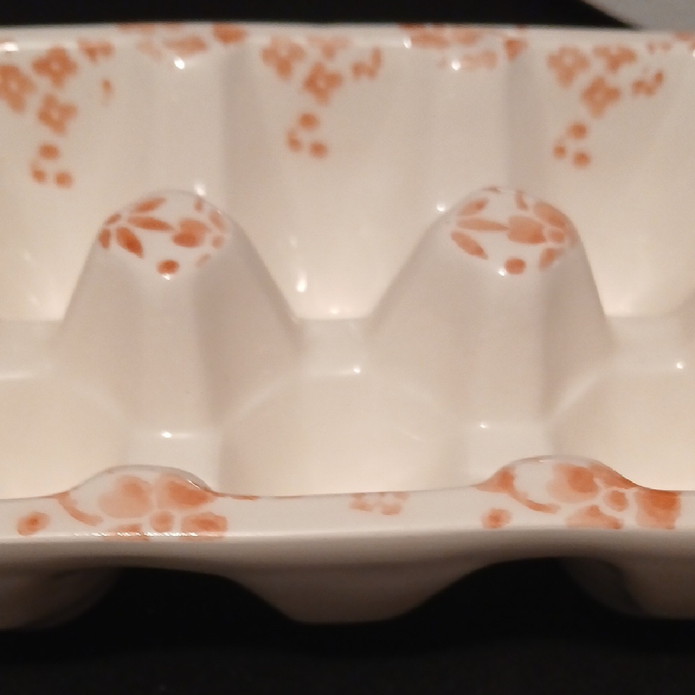 White and Pink Floral Egg Holder - Picture 6 of 6